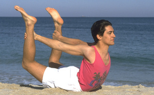 Roberto Nogueira Dhanurasana